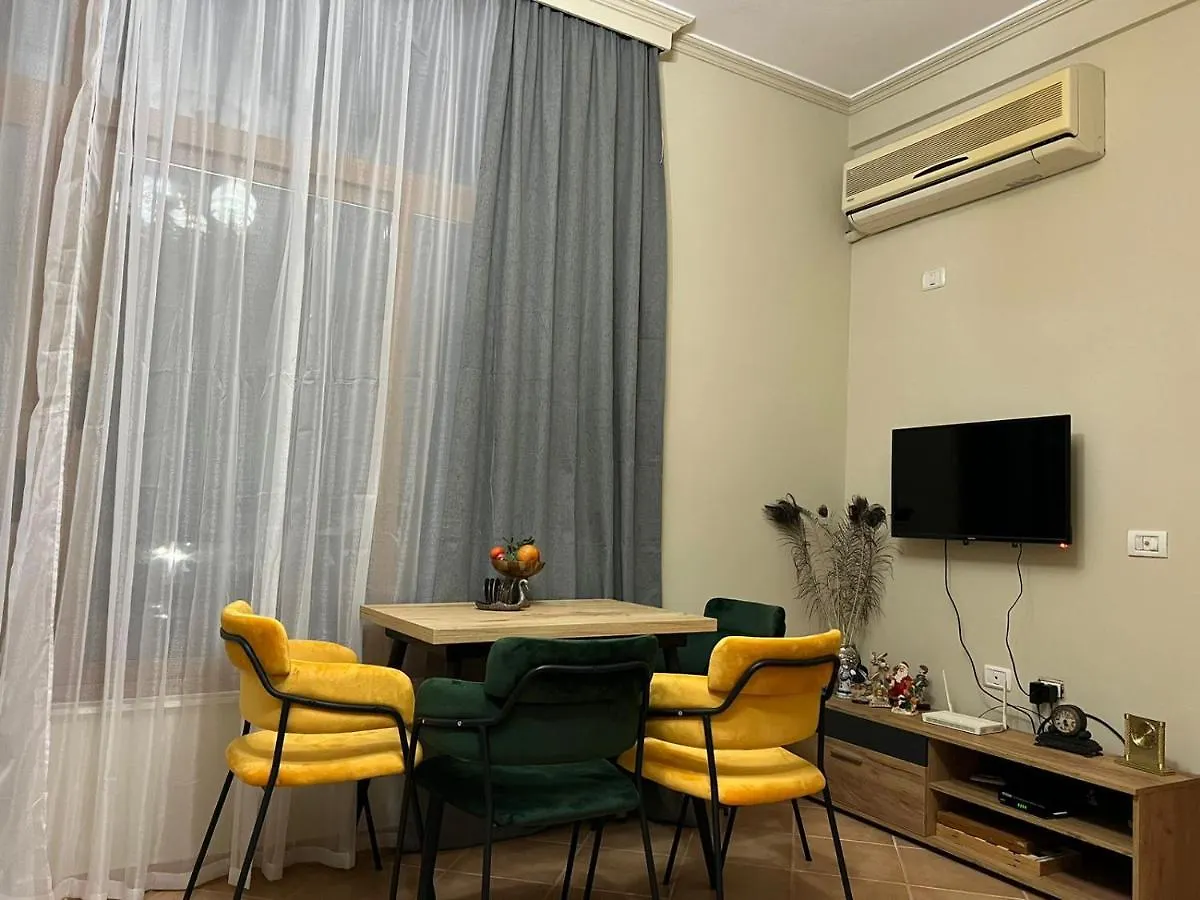 Roar Apartment 골렘